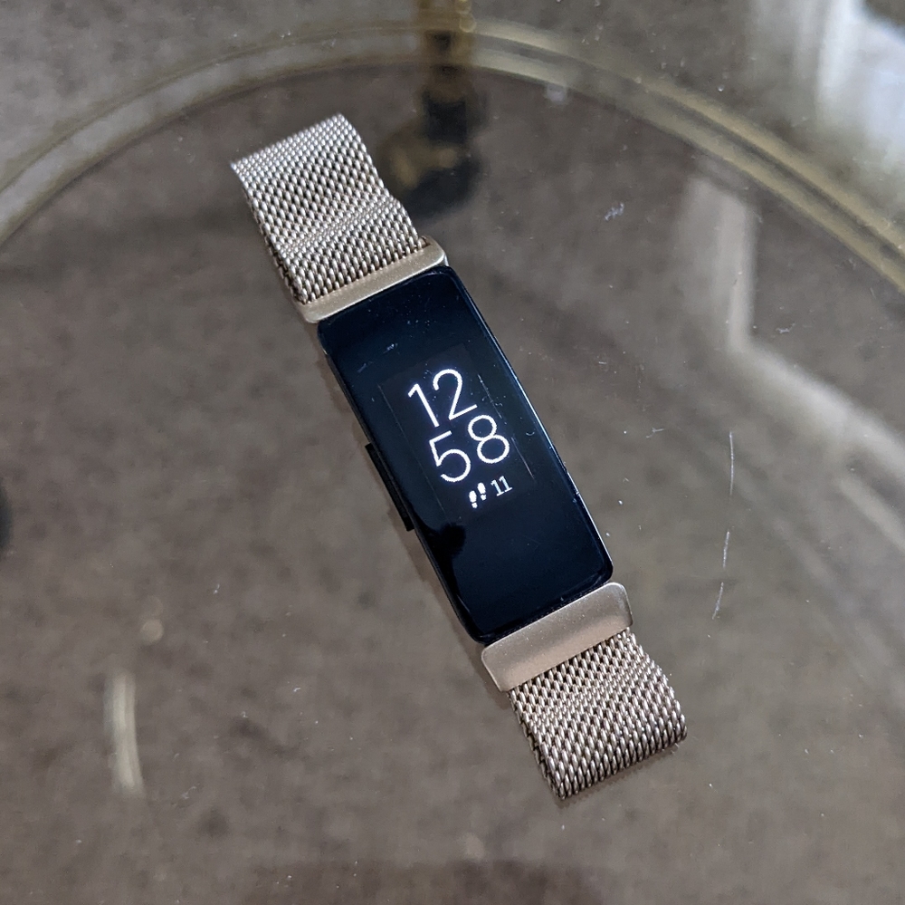 Fitbit Inspire HR with 2 bands + charger